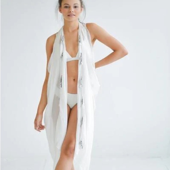 MerSea Silk Tassel Cover Up White Silk One Size - Picture 1 of 4